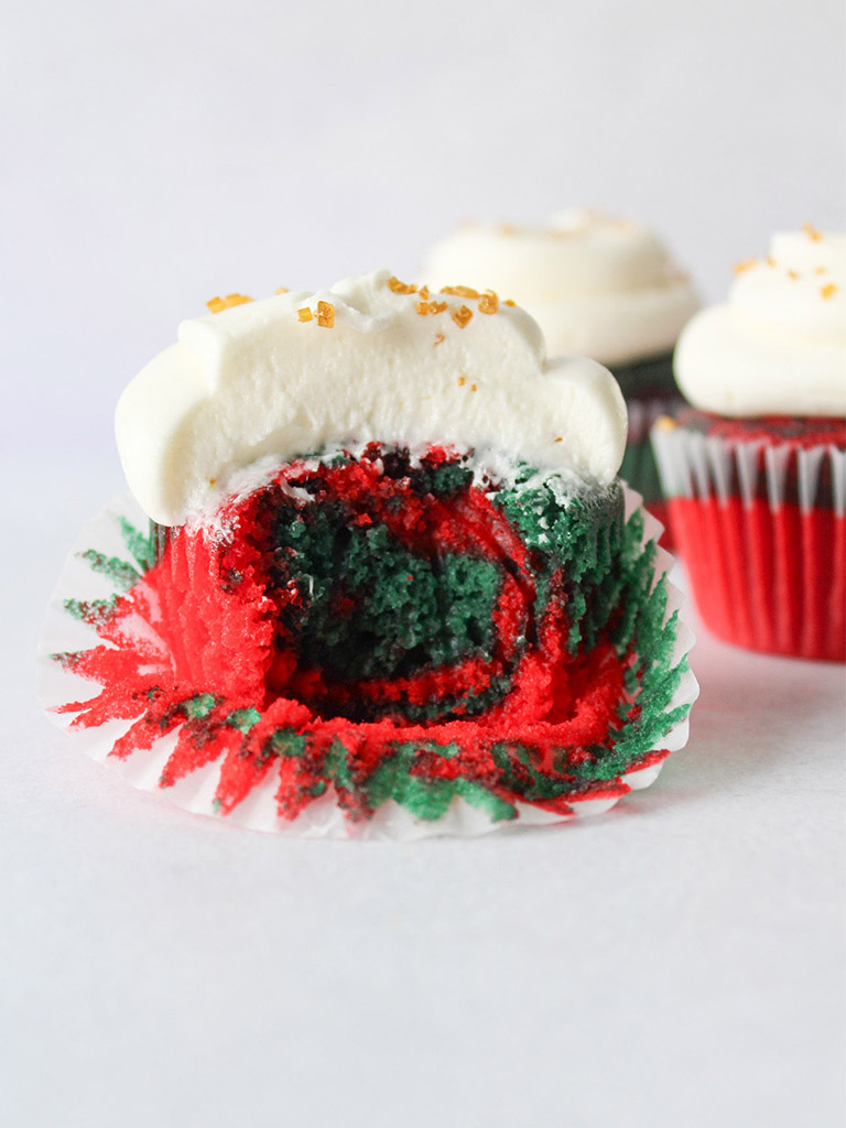 Christmas Tie Dye Cupcakes